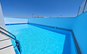 Apartamento a estrenar en Planta Primera B con piscina